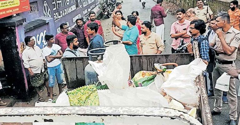 kottarakkara-ganapathi-temple-raid.jpg
