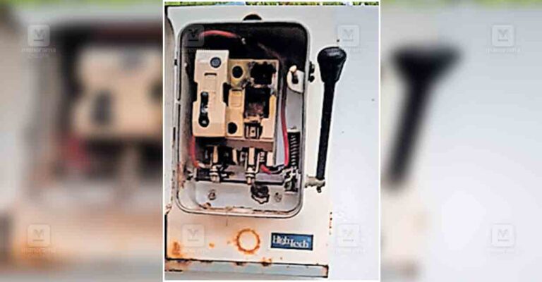 kozhikode-main-switch-damaged-lightning-strike.jpg