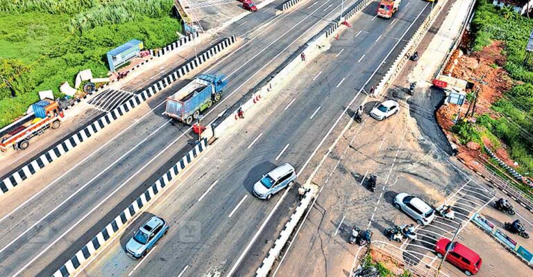 kozhikode-road.jpg