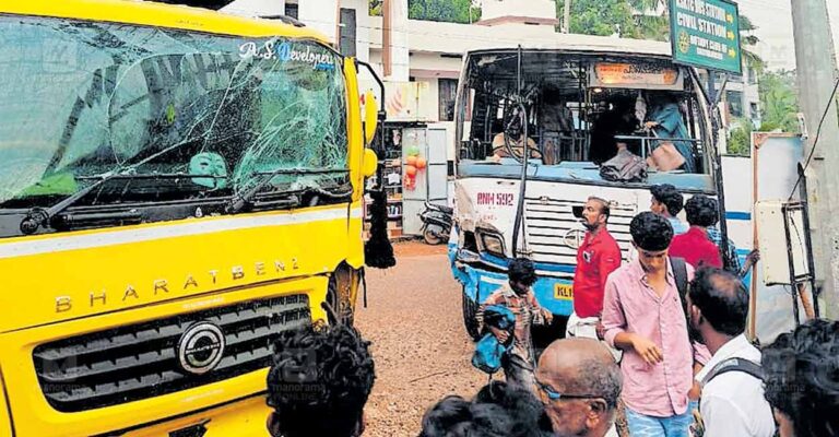 ksrtc-bus-accident-chathannoor.jpg