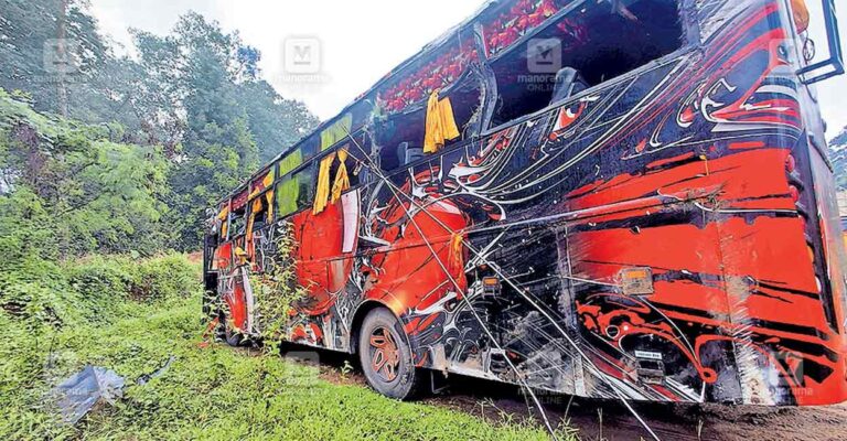ktm-kuravilangad-bus-accident-2.jpg