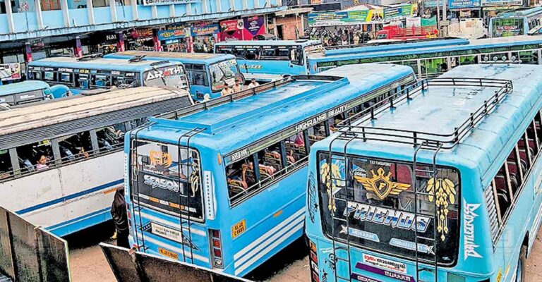 mukkam-bus-stand.jpg