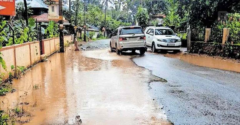 muvattupuzha-road-damage-1.jpg