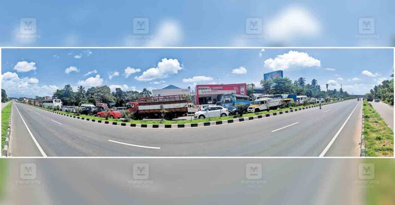 palakkad-traffic-jam.jpg