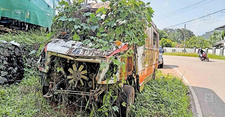 pathanamthitta-icu-ambulance-rusts.jpg