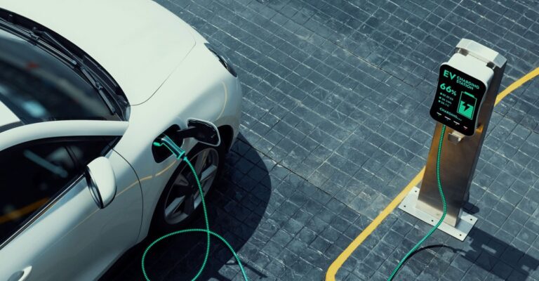 uae-to-install-over-500-ev-charging-stations-by-year-end.jpg