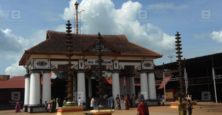 vaikom-mahadeva-temple.jpg