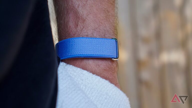 fitbit-air-wearing.JPG
