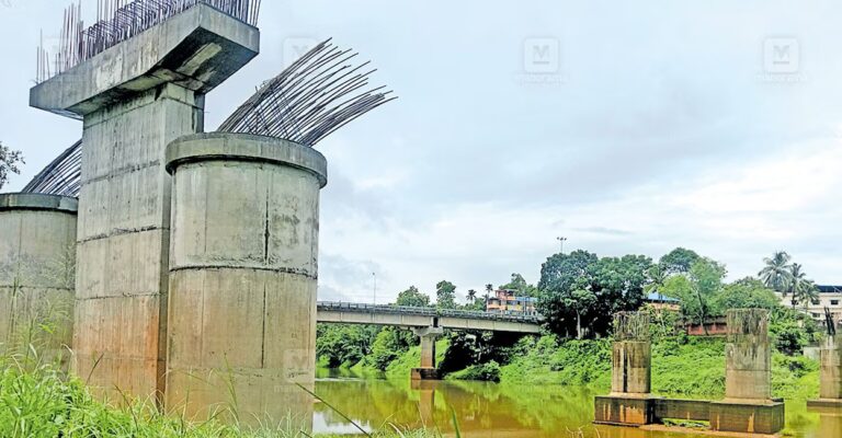 ranni-arch-bridge.jpg