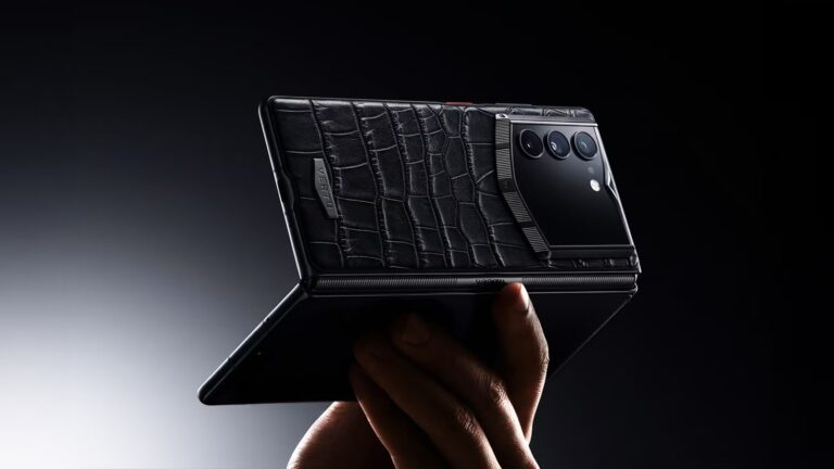 vertu-alphafold-open.jpg
