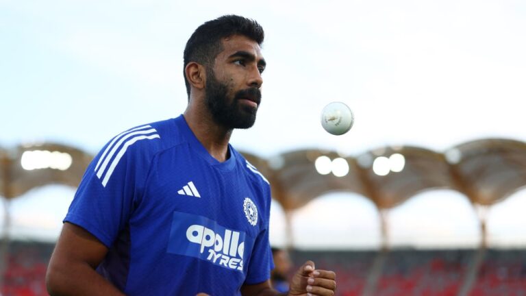 w-1280h-720format-jpgimgid-01kc615ttmpgj14nd6cv02vtc2imgname-jasprit-bumrah-1765434125140.jpg