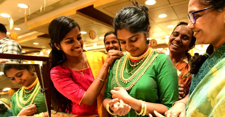 akshaya-tritiya-gold-main.jpg