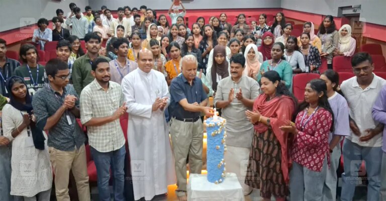 aruvithura-college-environment-seminar.jpg