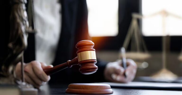 court-shutterstock.jpg