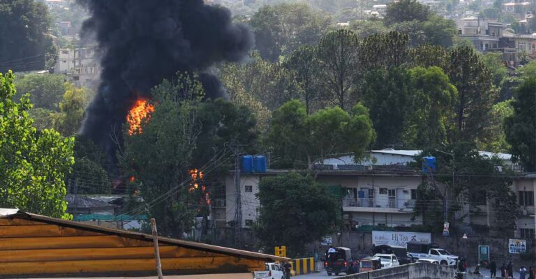 helicopter-crash-pakistan.jpg