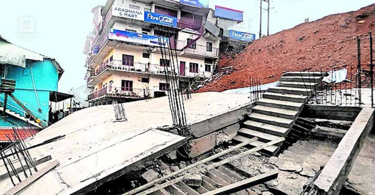 idukki-building-collaps.jpg