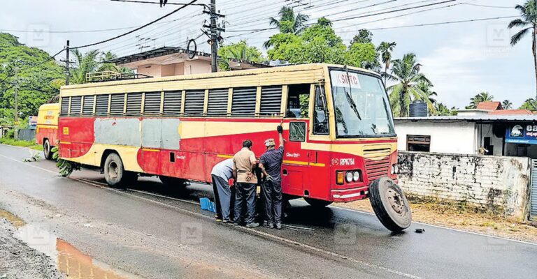 ksrtc-bus-tire-accident-poochakkal-1.jpg