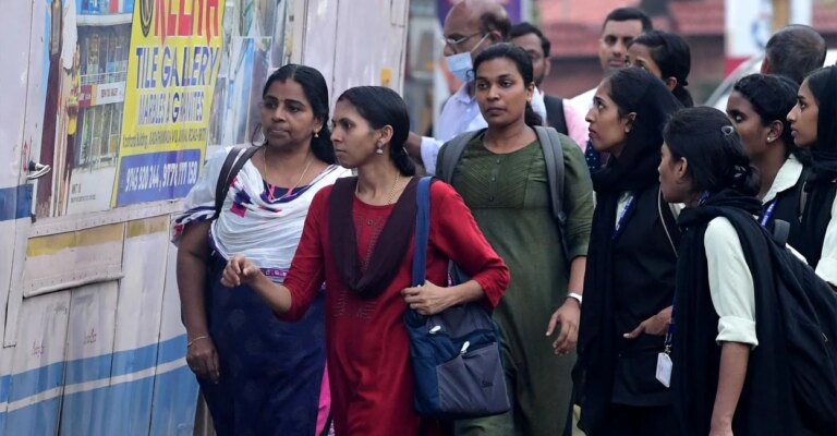 ksrtc-women.jpg