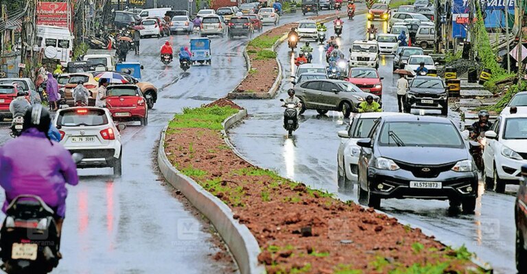 mananchira-vellimadukunnu-road-1.jpg