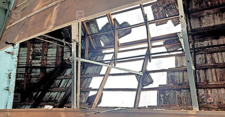 nedumbassery-house-collapse.jpg