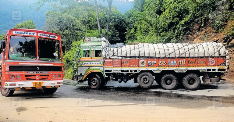 thamarassery-churam-traffic-1.jpg