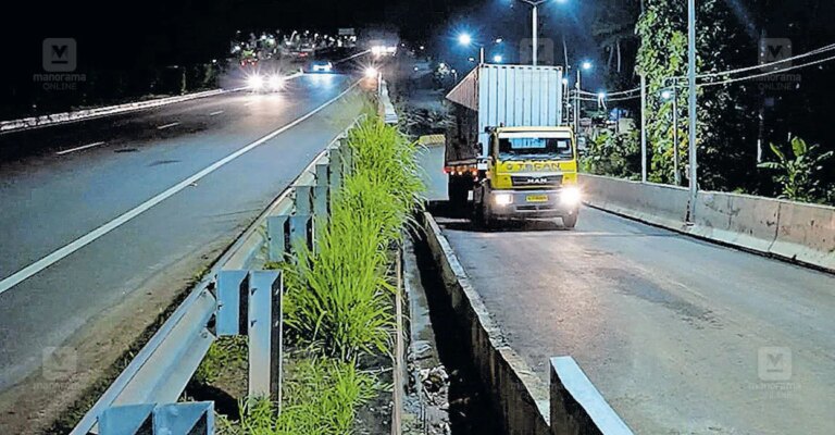 vizhinjam-road.jpg