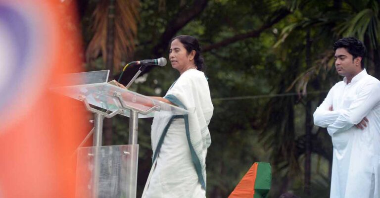 abhishek-banerjee-mamata-banerjee.jpg