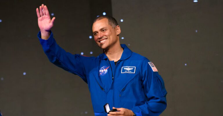 anil-menon-nasa-artemis-astronaut.jpg