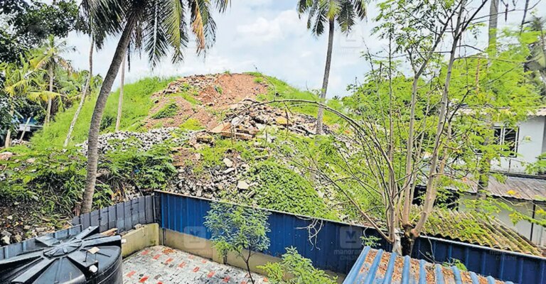 aroor-thuravoor-construction-woes-1.jpg
