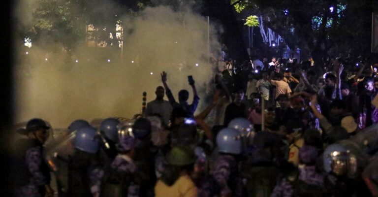 cjp-protest-tear-gas-delhi-police.jpg