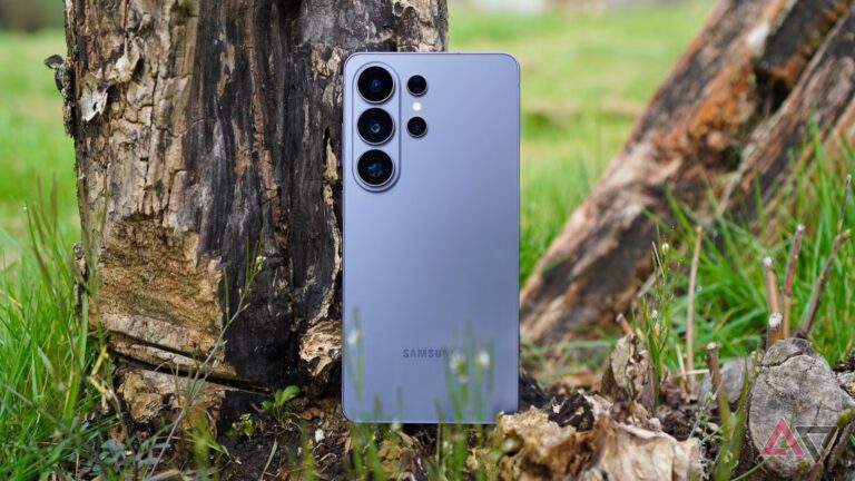 galaxy-s26-ultra-rear-log.JPG