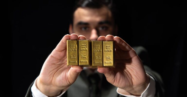 gold-bar-main.jpg