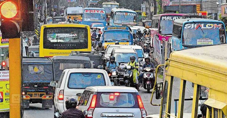 kottayam-traffic-jam-kanjikuzhy.jpg