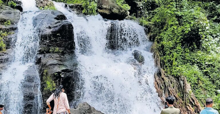 manneera-waterfall-1.jpg