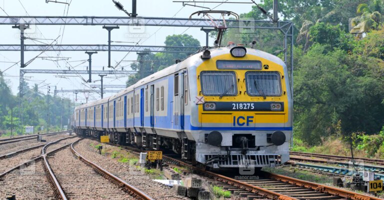 memu-train-1.jpg