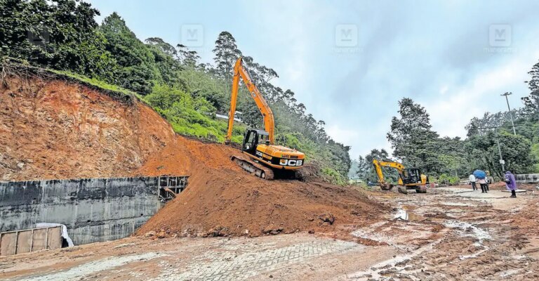munnar-landslide-1.jpg
