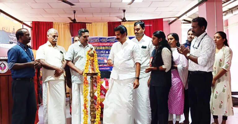 nattakam-suresh-kumarakom-vhss.jpg