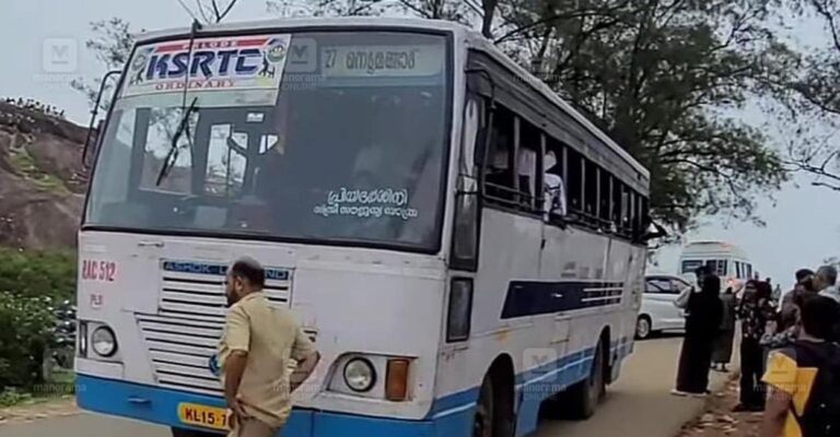 ponmudi-bus.jpg