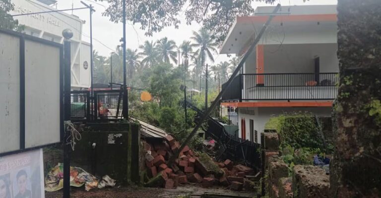 rain-damage-panoor.jpg