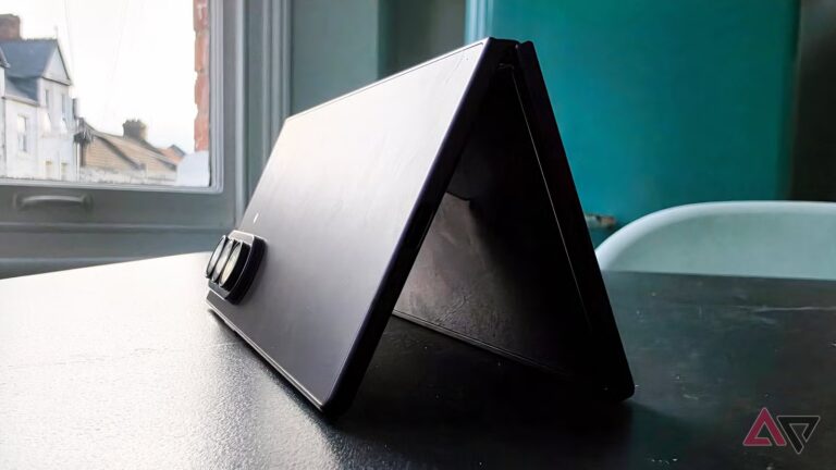samsung-galaxy-z-fold-8-ultra-angled.jpg
