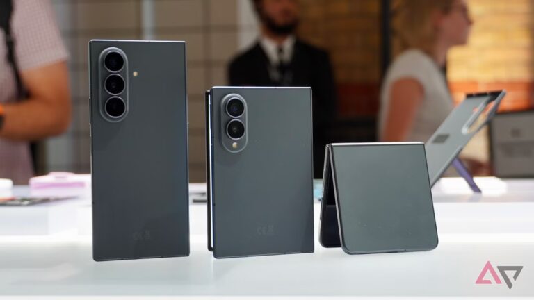 samsung-galaxy-z-fold-8-ultra-flip-range.JPG