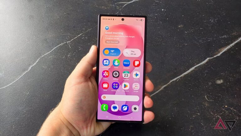 samsung-galaxy-z-fold-8-ultra-folded-in-hand.jpg