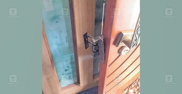 sasthamcotta-house-theft-1.jpg