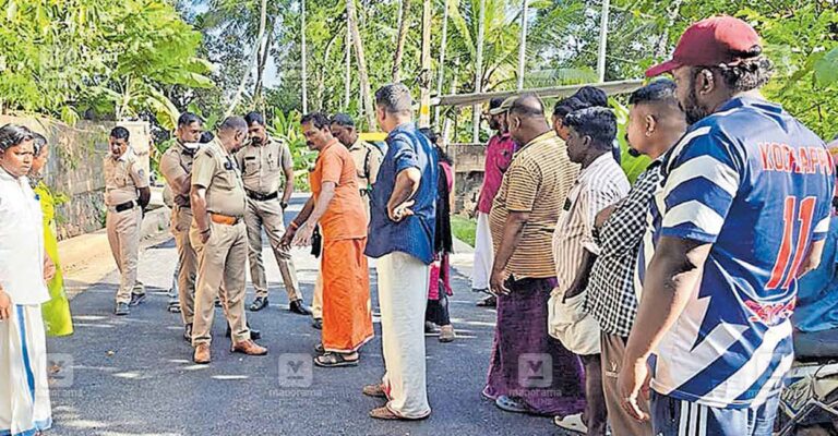 thiruvananthapuram-road-damage.jpg