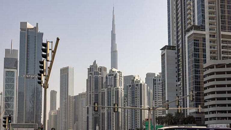 w-1280h-720format-jpgimgid-01kvw9tm29jjbchht6cbggyv6zimgname-dubai-1782287519817.jpg