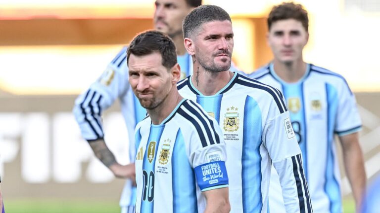 w-1280h-720format-jpgimgid-01ky6vqyr7v32gqdtcys3kpwrkimgname-lionel-messi-rodrigo-de-paul-178478.jpeg