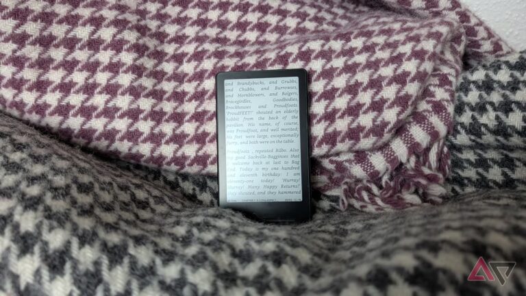 xteink-x4-on-blankets.jpg