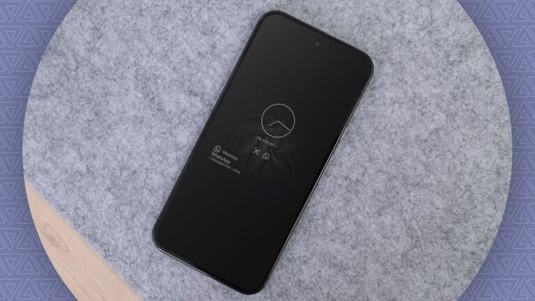 a-google-pixel-showing-a-customized-always-on-display.jpg