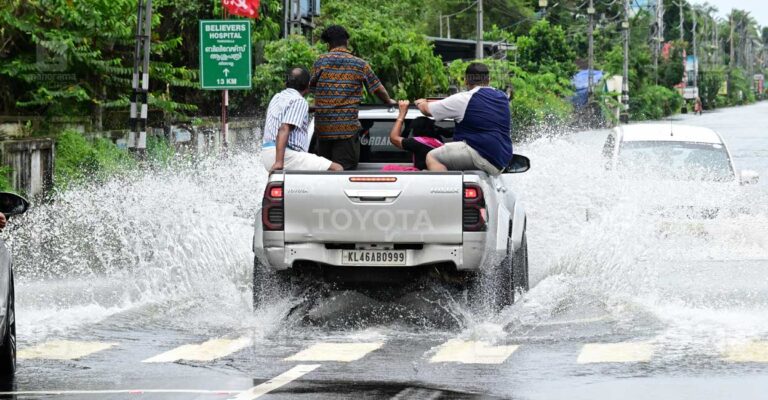 alappuzha-changanassery-road-1.jpg