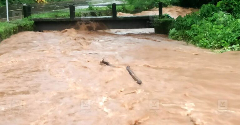 chitarikkal-rain.jpg